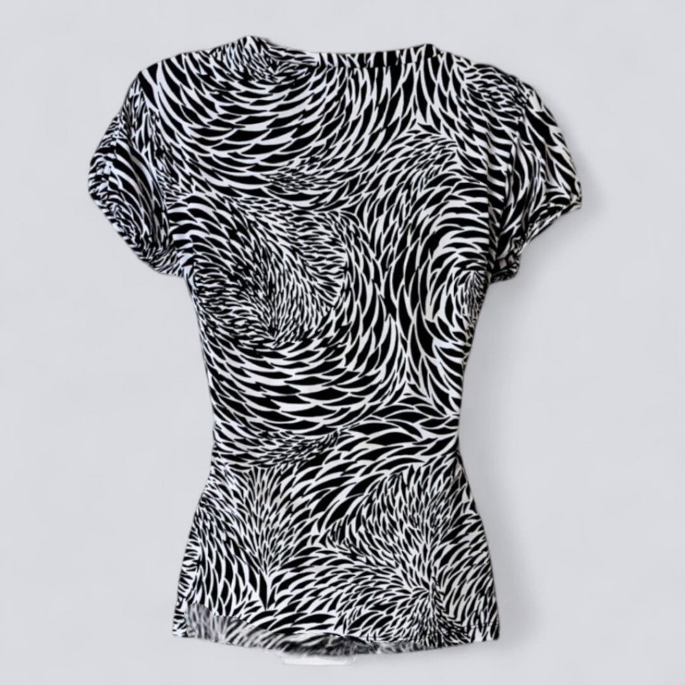 🦓 EUC Zebra Print Short Cap Sleeve Stretchy Top by Worthington - Picture 3 of 10